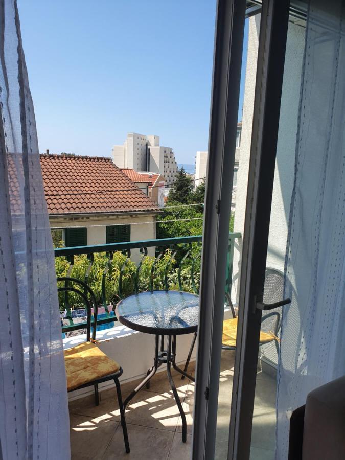 Apartman Dusanka Jovic Makarska Buitenkant foto